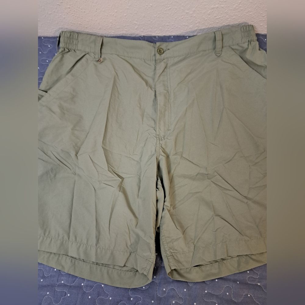 Cabela's Guidewear UPF 40 shorts size XL